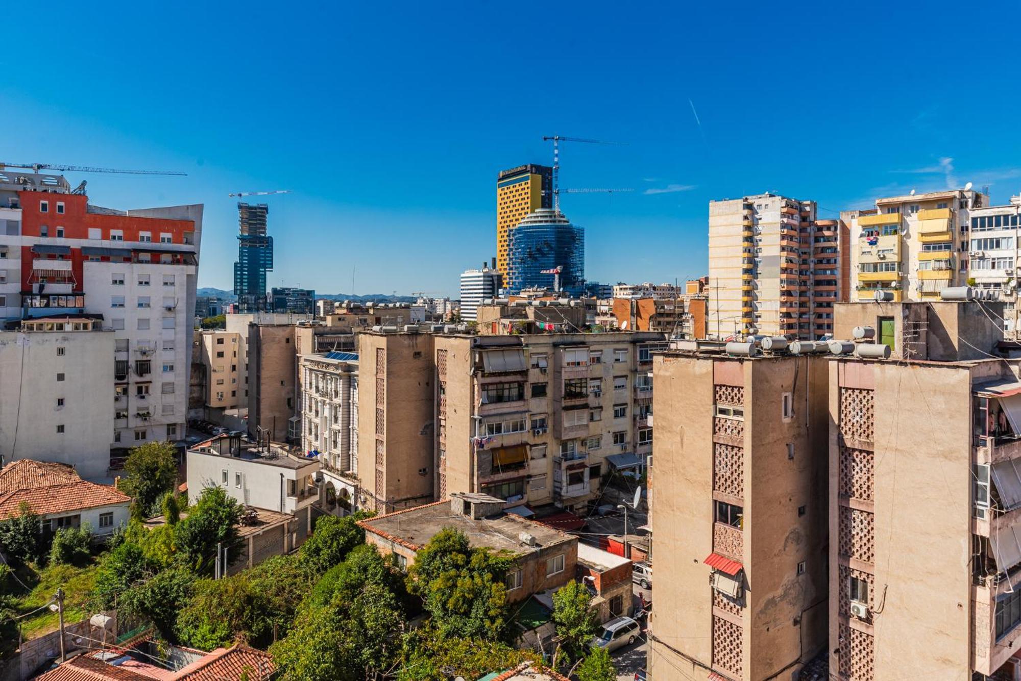 Atelier Apartments By Kondo Stays Tirana Esterno foto