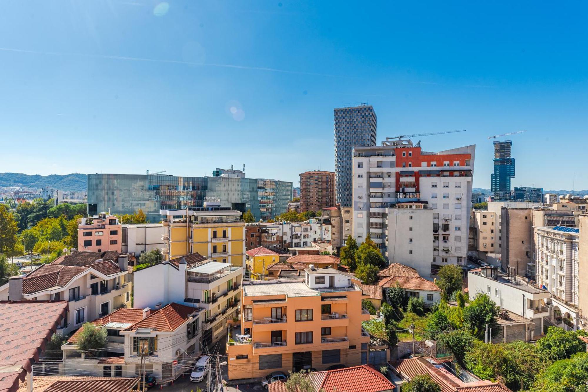 Atelier Apartments By Kondo Stays Tirana Esterno foto