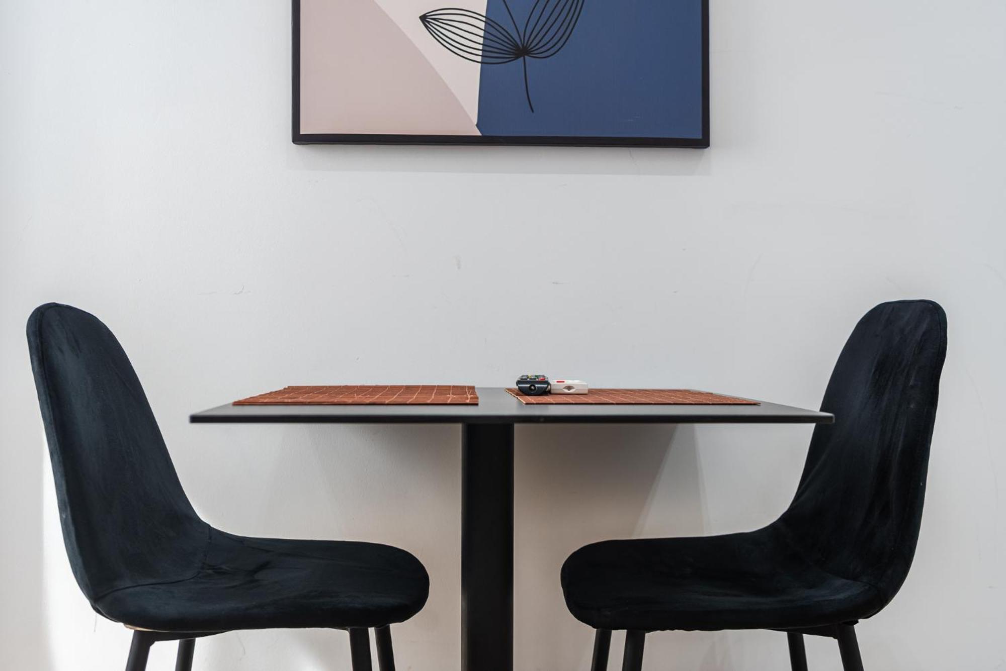Atelier Apartments By Kondo Stays Tirana Esterno foto