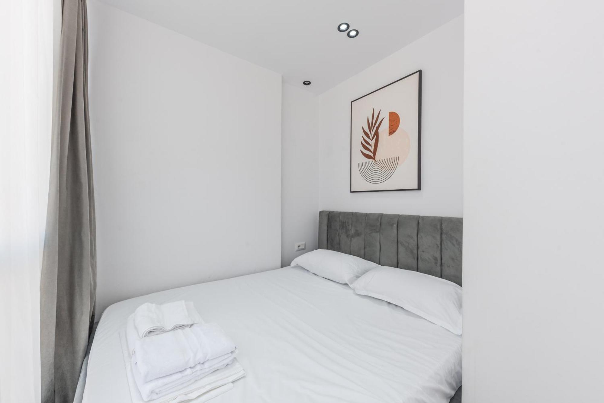 Atelier Apartments By Kondo Stays Tirana Esterno foto