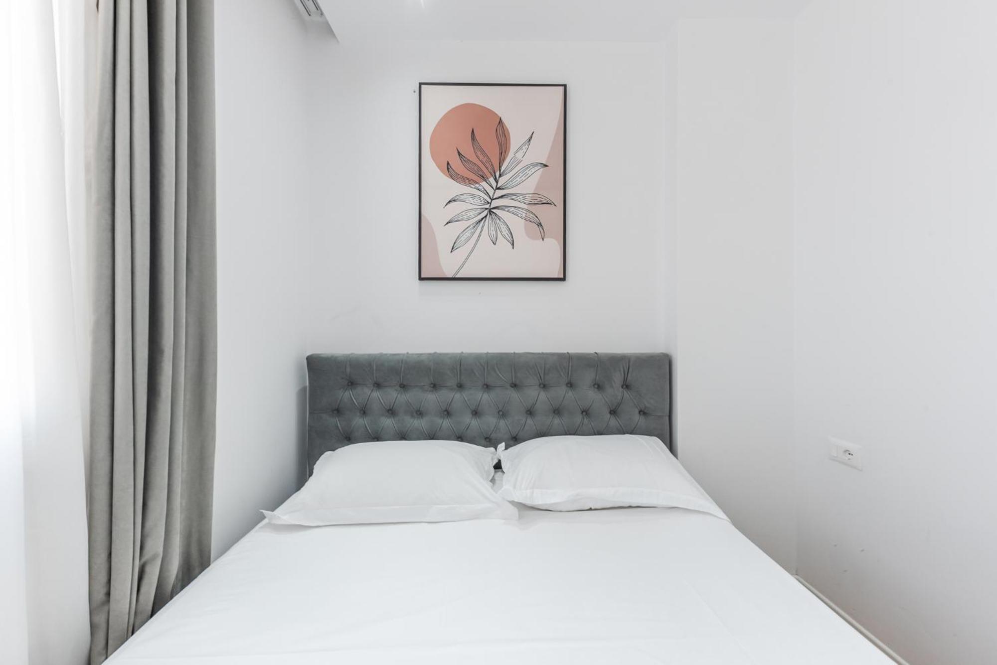 Atelier Apartments By Kondo Stays Tirana Esterno foto